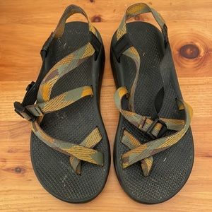 Mens size 11 Chacos, lightly used